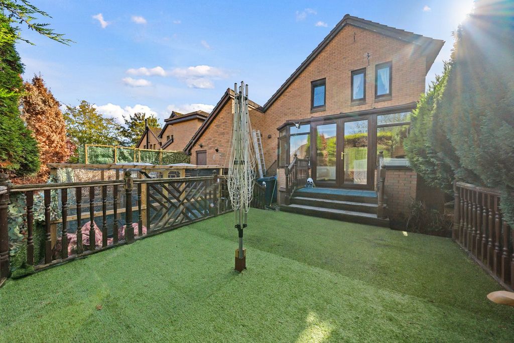 Property photo 3 of 34