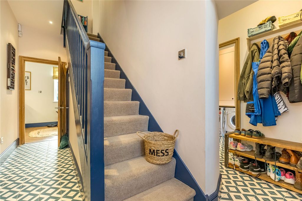 Property photo 2 of 28 Hall