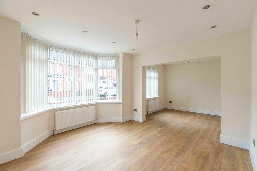 Property photo 3 of 8 Picture No. 09