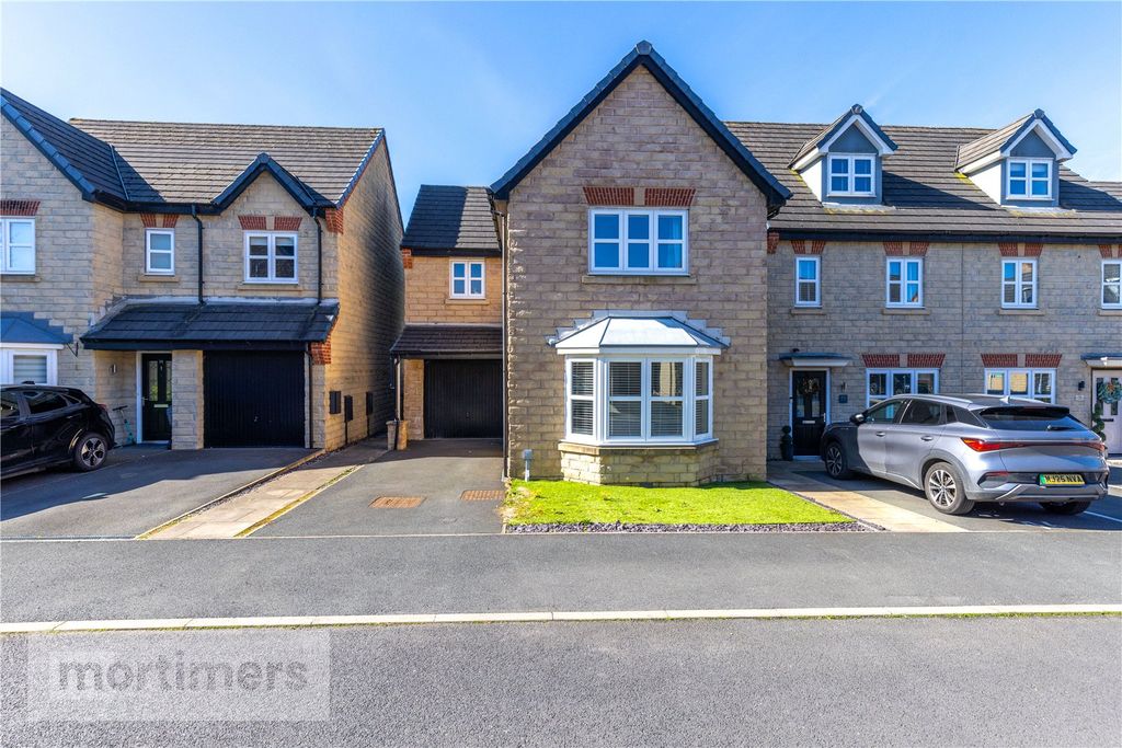 Property photo 1 of 19 External