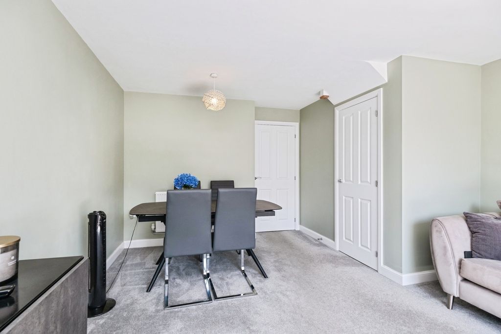 Property photo 3 of 19 Pbox-Img.Jpg