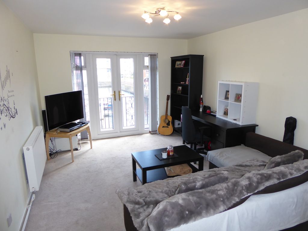 Property photo 3 of 6