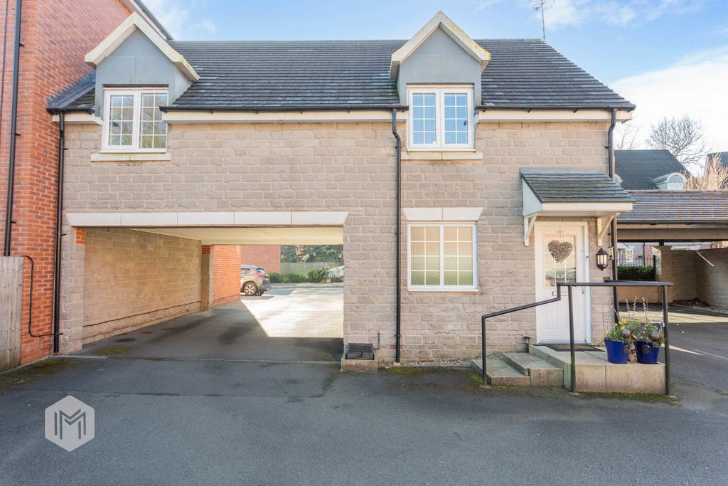 Property photo 1 of 18 Photograph