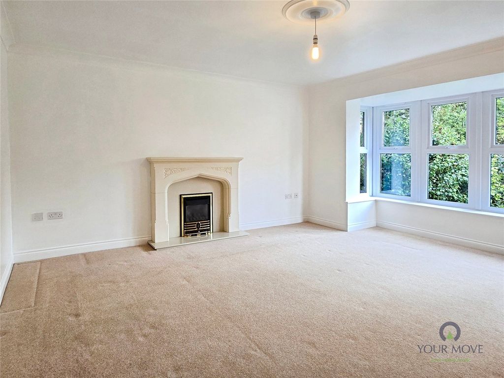 Property photo 2 of 28 Living Room