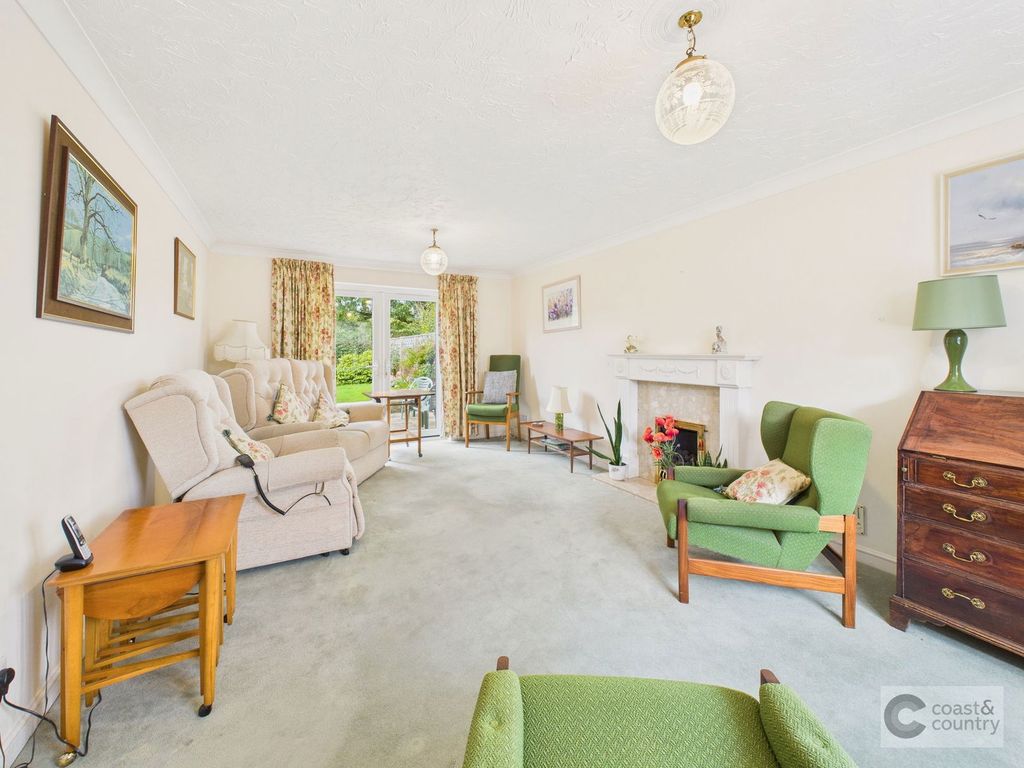 Property photo 3 of 28