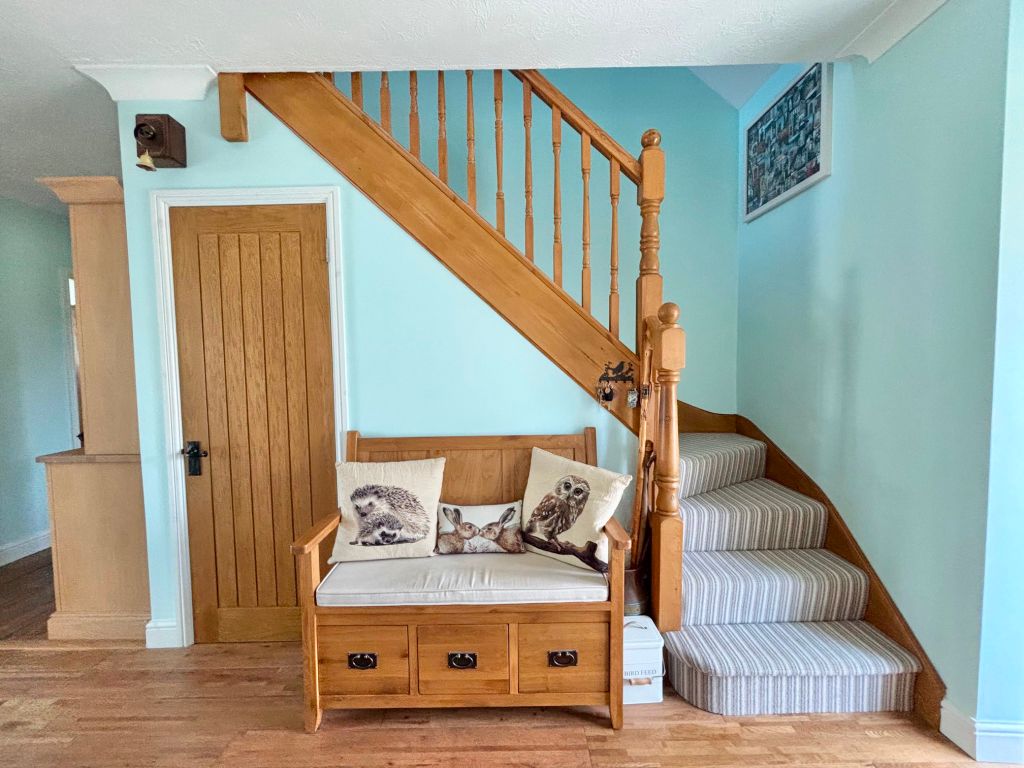 Property photo 2 of 25 Entrance Hall