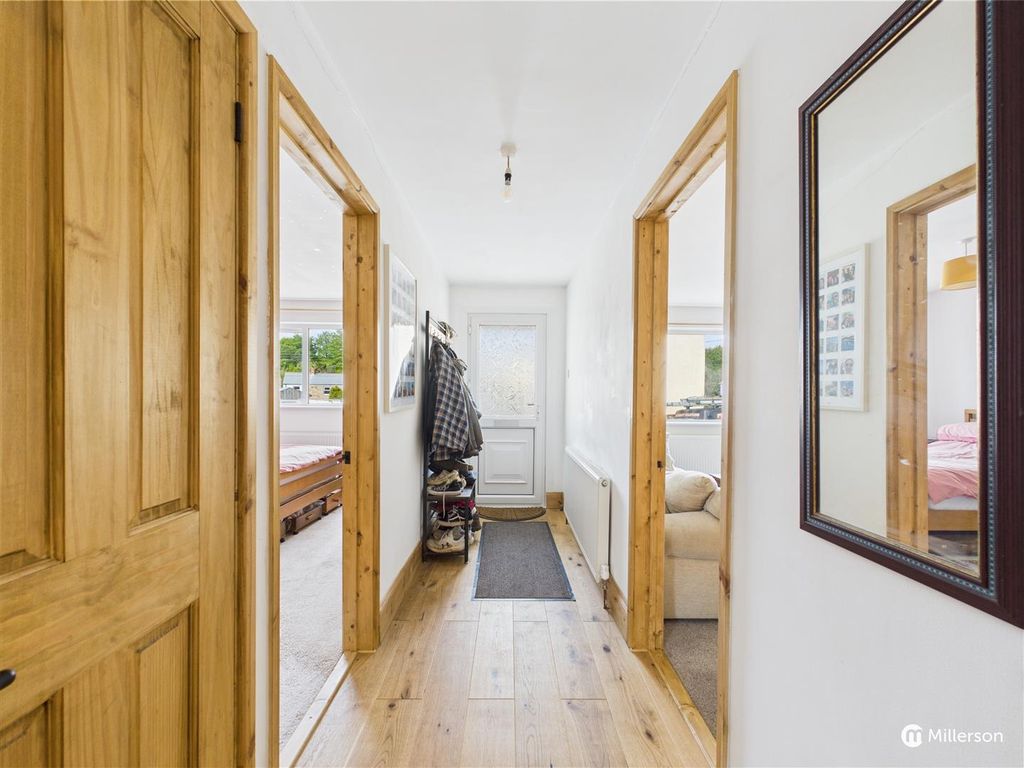 Property photo 3 of 15 Cam05092G0-Pr0053-Still009.Jpg