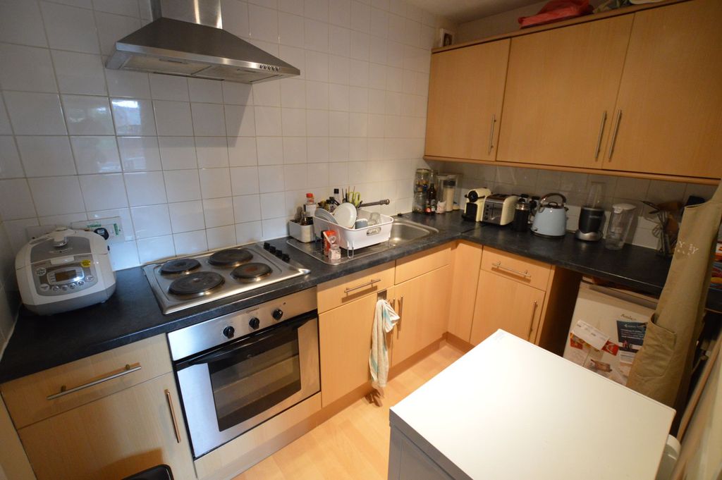 Property photo 3 of 5