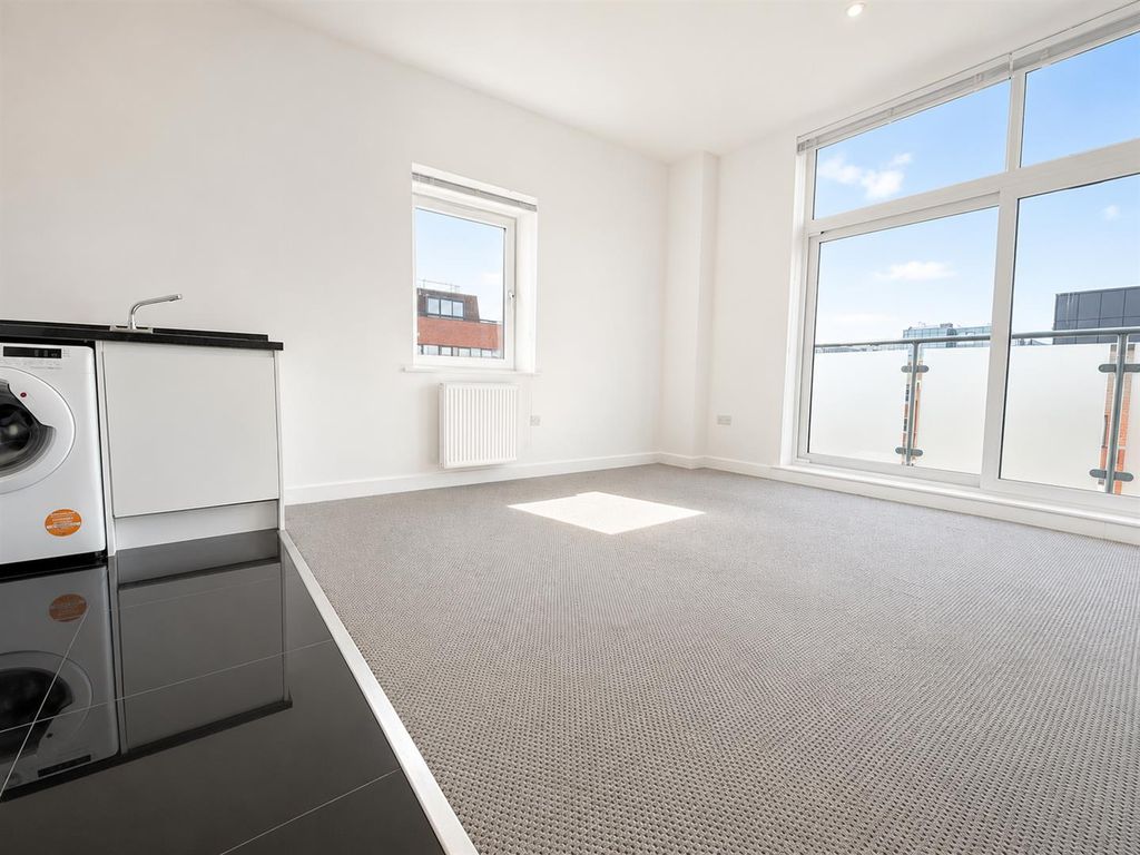 Property photo 2 of 7 3E6c9d12-323B-4ee6-8d82-Ca614719c136.Png