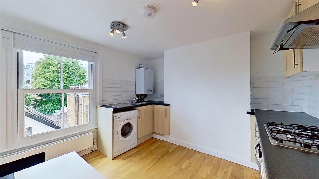 Property photo 3 of 10 Ewell-Road-Surbiton-Kt6-06212024_075857.Jpg
