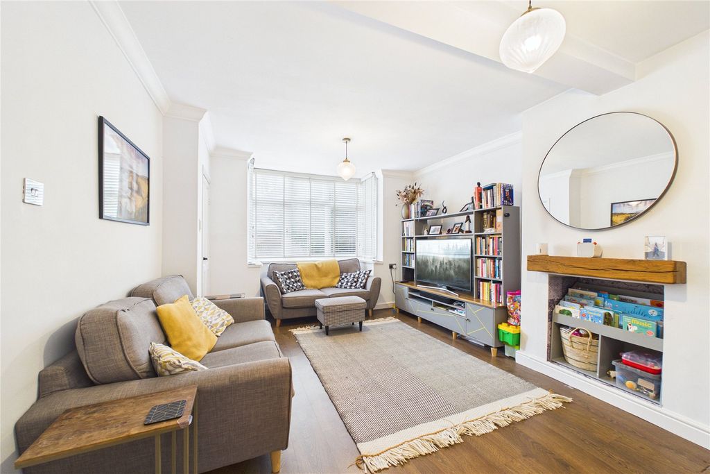 Property photo 2 of 13 Picture No. 24