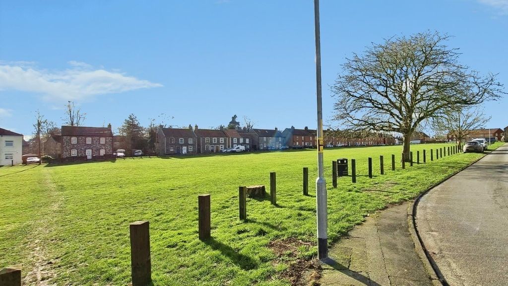 Property photo 3 of 17 A4d2Ad66-E78F993d-1A2F-4d20-94d4-d0A2F89Faf5A.Jpeg