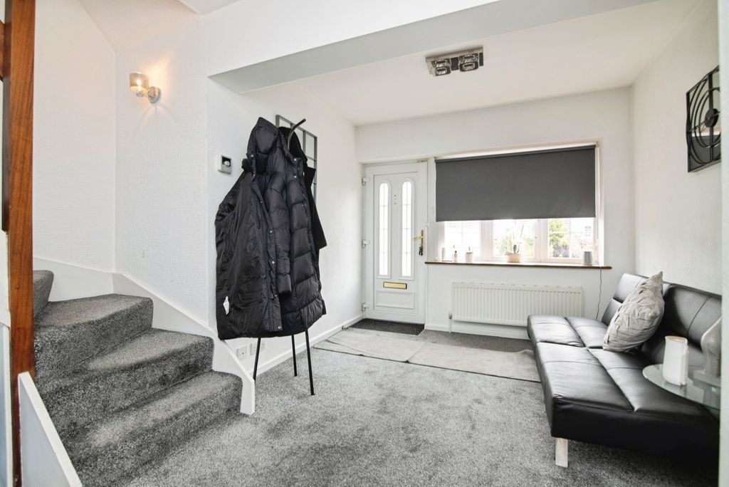 Property photo 2 of 23 Pbox-Img.Jpg