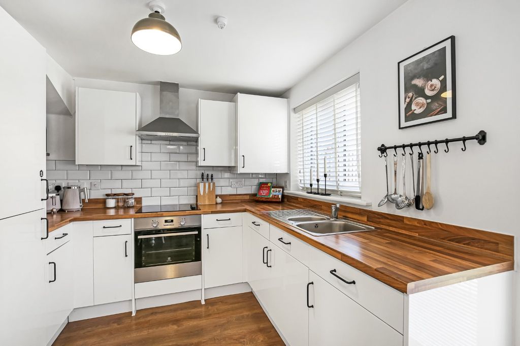 Property photo 2 of 12 Picture No. 07