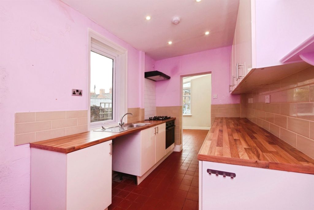 Property photo 3 of 17