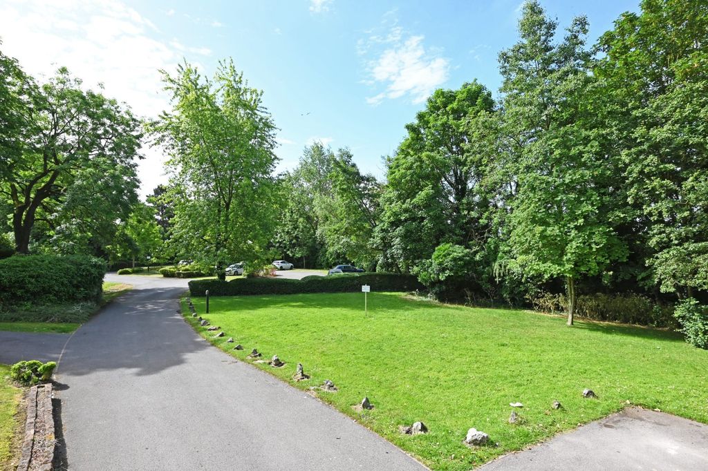Additional image 12 of 2 bed flat for saleChancery Rise, Holgate, York YO24