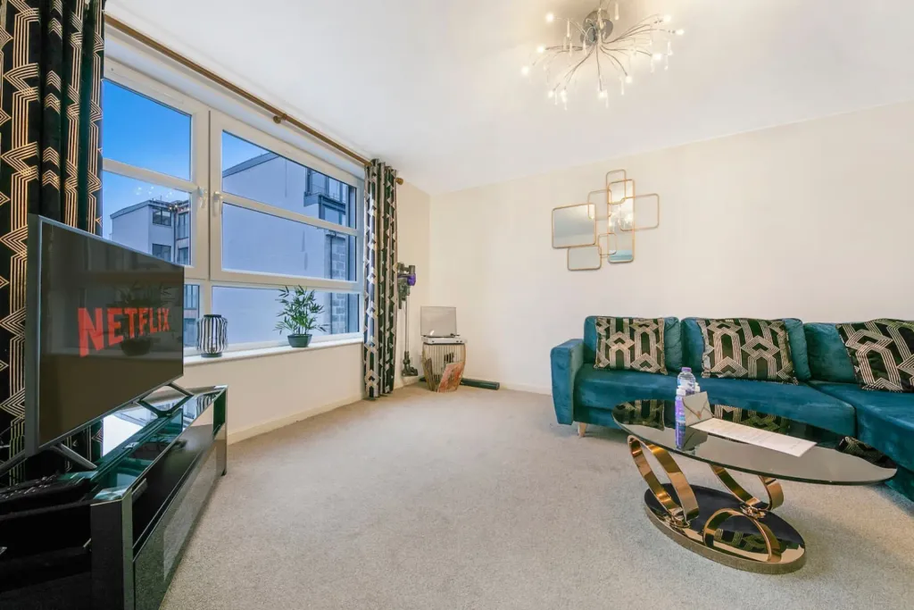 Property photo 3 of 9