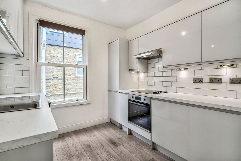 Property photo 3 of 10 Picture No. 01