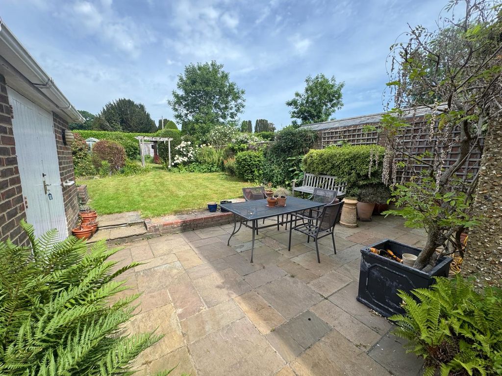 Property photo 3 of 24