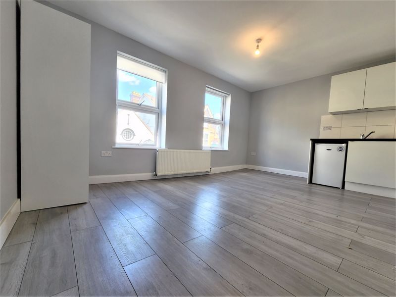 Property photo 3 of 8 Photo 3