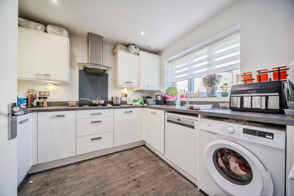 Property photo 3 of 20 Pbox-Img.Jpg