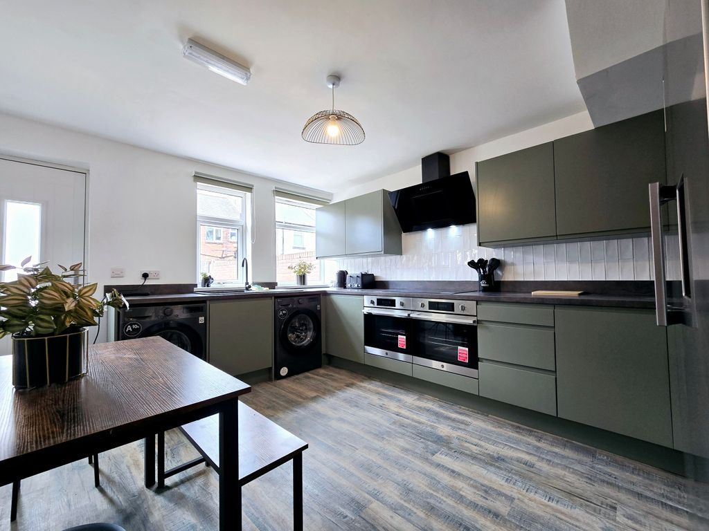 Property photo 3 of 14 20250525_124517