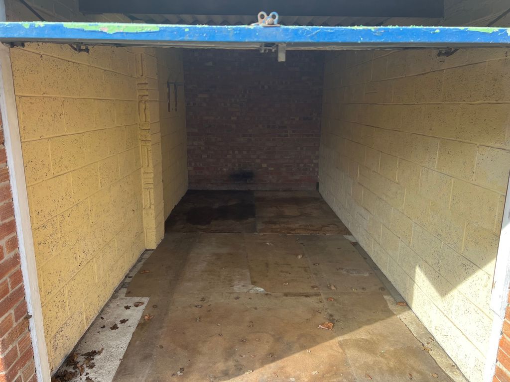 Property photo 3 of 5 Img_9490