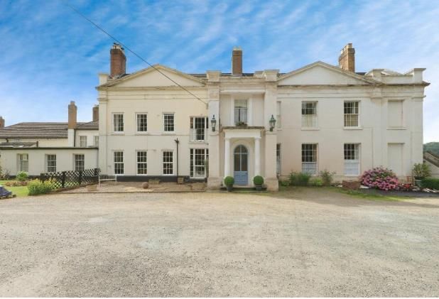 Property photo 1 of 21 Image