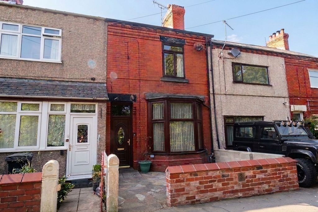 Property photo 1 of 23