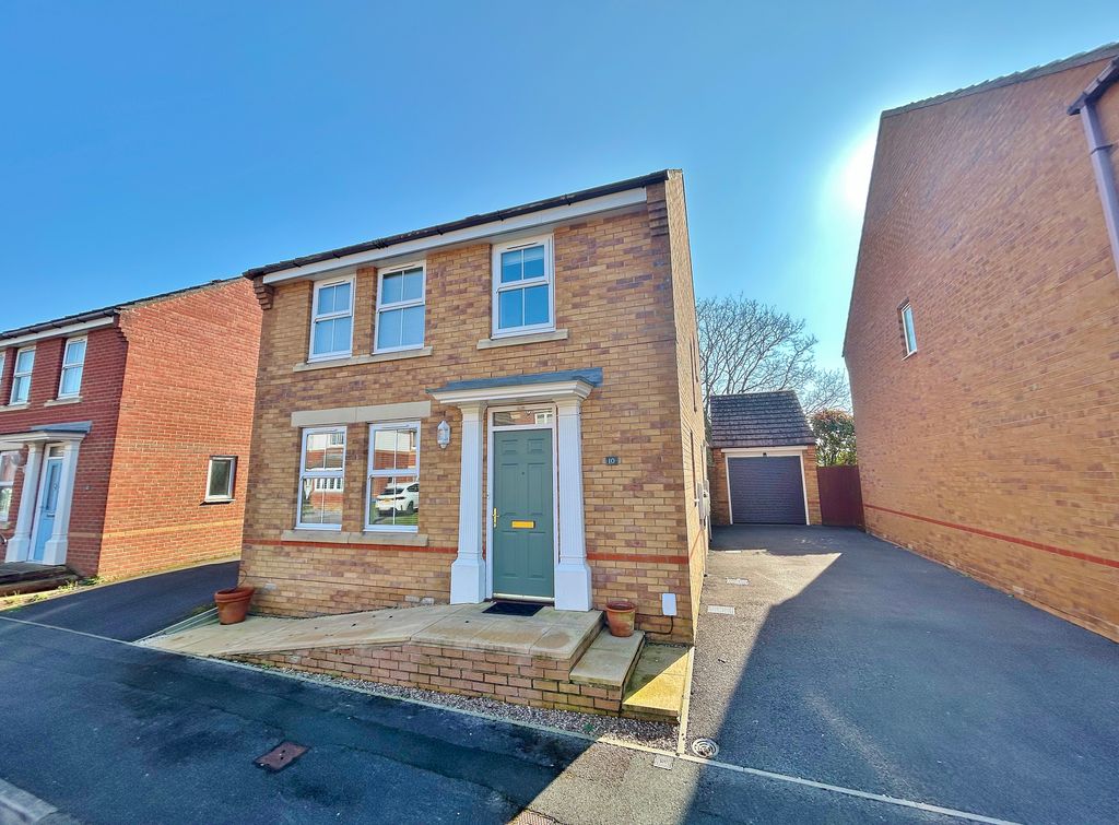 Property photo 1 of 31