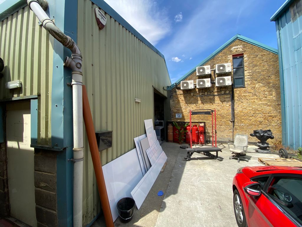 Property photo 3 of 11