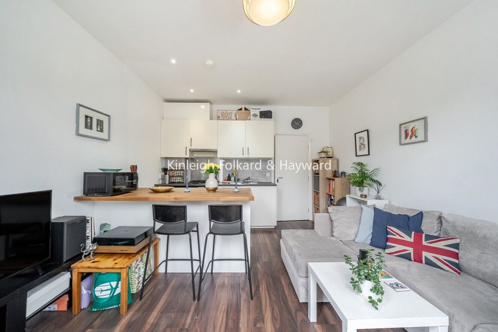 Property photo 2 of 11 Picture No. 05