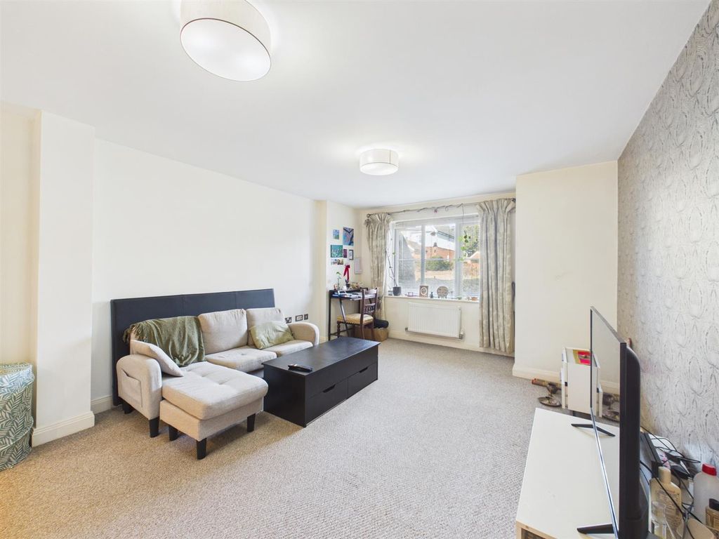 Property photo 3 of 8 Cam05080G0-Pr0295-Still005.Jpg