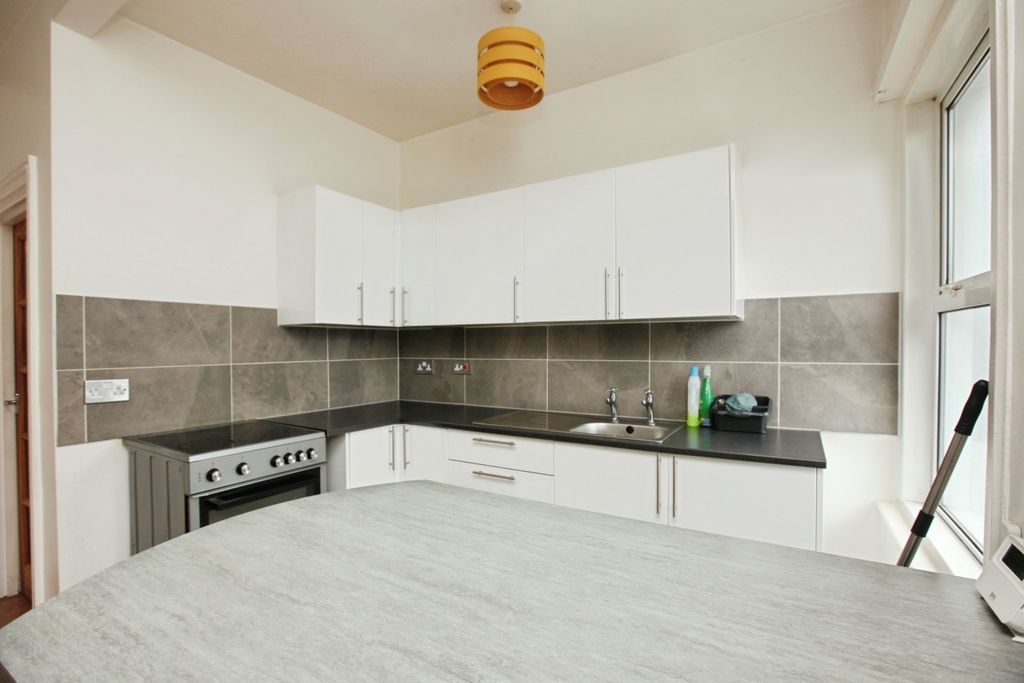 Property photo 3 of 15 Pbox-Img.Jpg