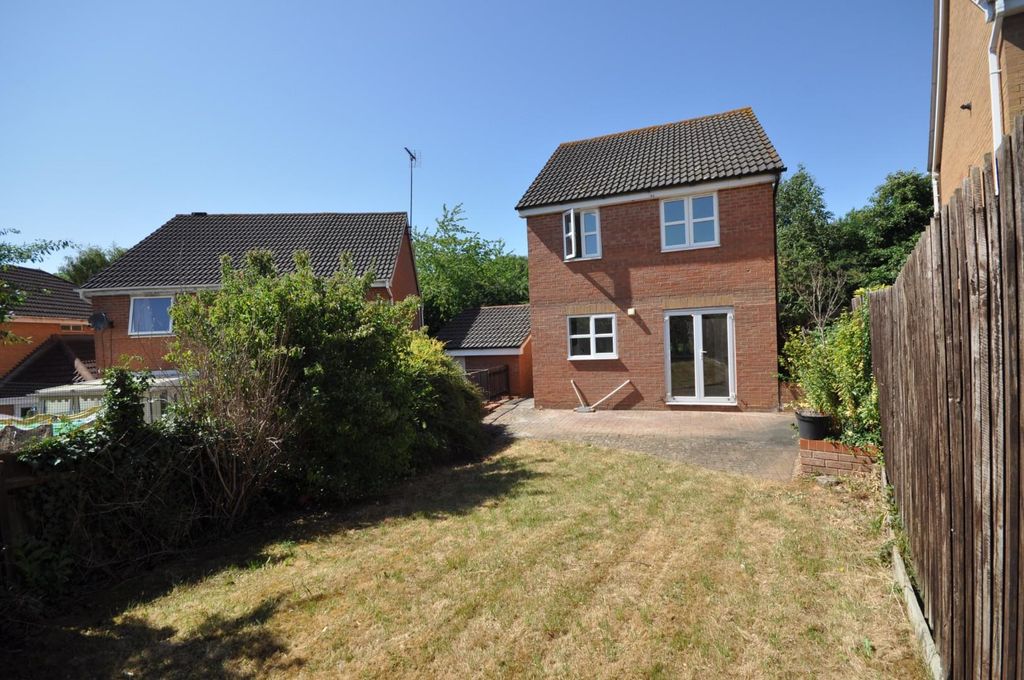 Property photo 2 of 16