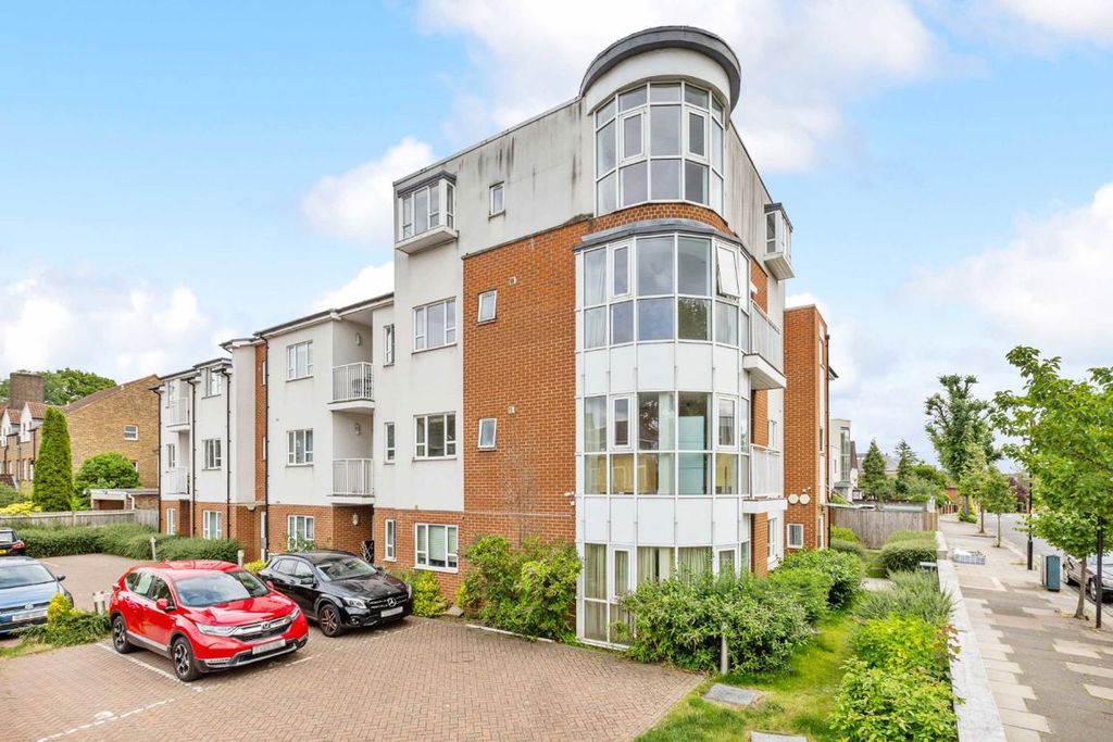 Property photo 1 of 5