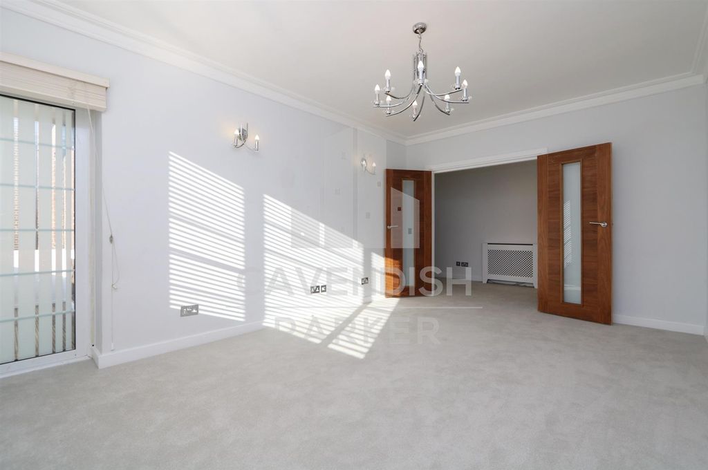 Property photo 2 of 11 4.Jpg