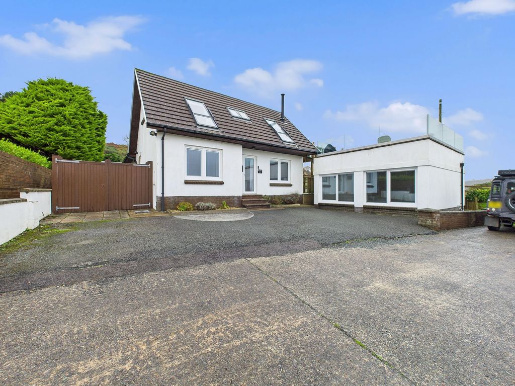 Property photo 2 of 29