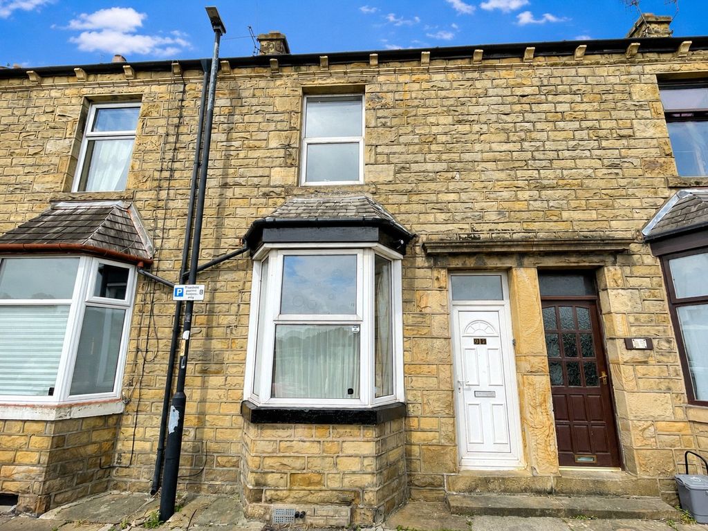 Property photo 1 of 16 External