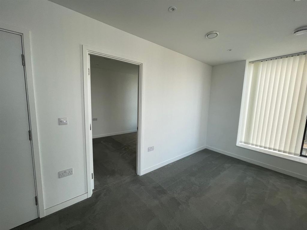 Property photo 3 of 4 Img_6744
