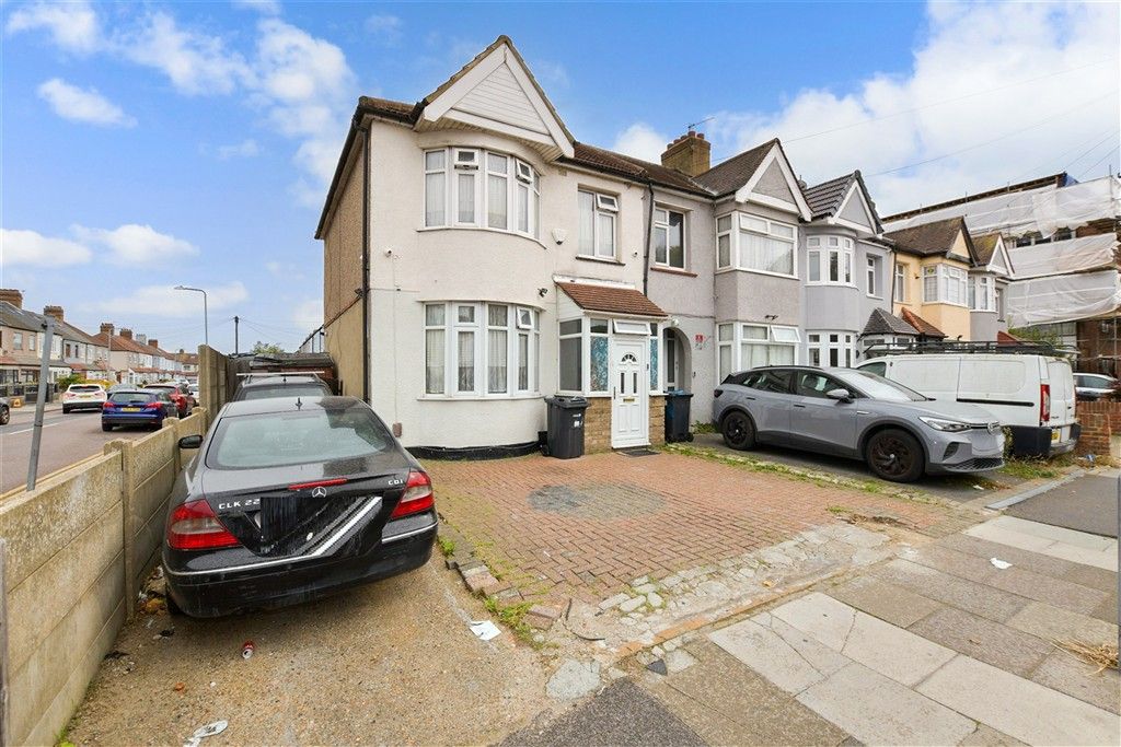 Property photo 1 of 9 External (Web) A