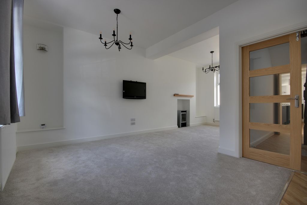 Property photo 3 of 12 Img_8584-Img_8586