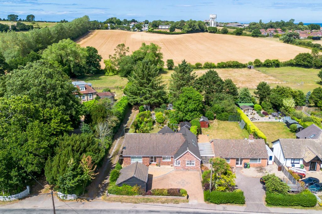 Property photo 2 of 30