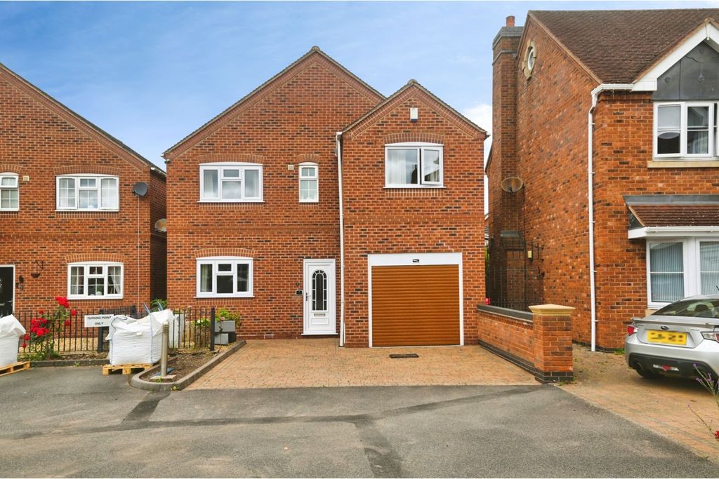Property photo 1 of 22