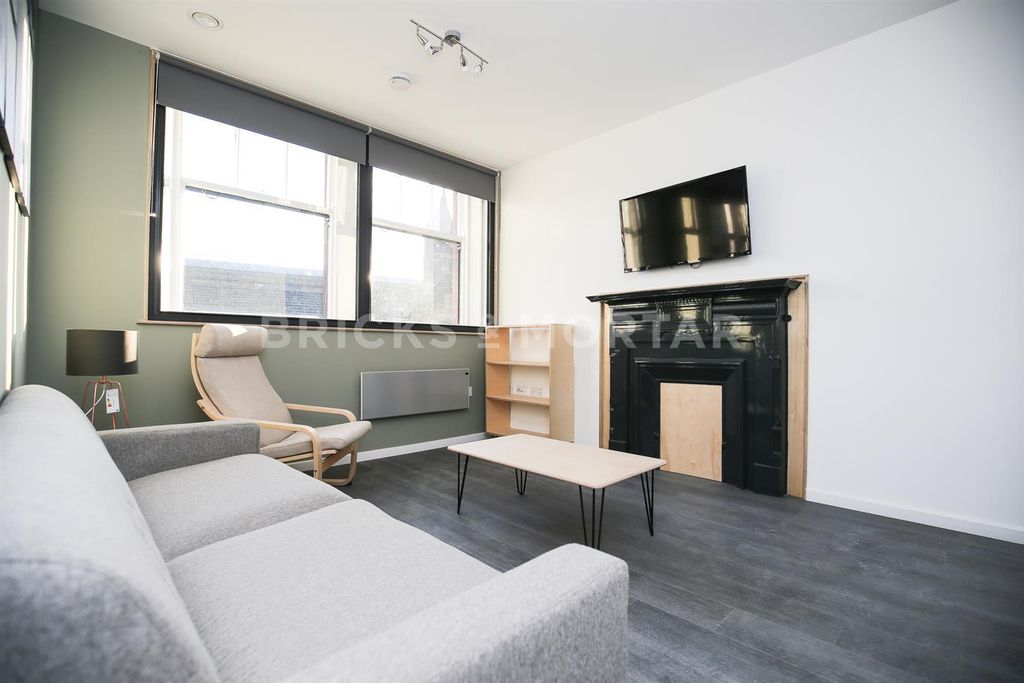 Property photo 2 of 10 Arqm3Rpbsep-Fecds_A35Lx-E0W.Jpg