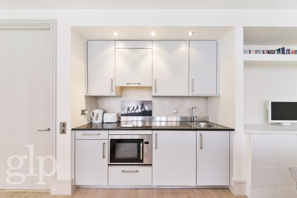 Property photo 2 of 13 3131134