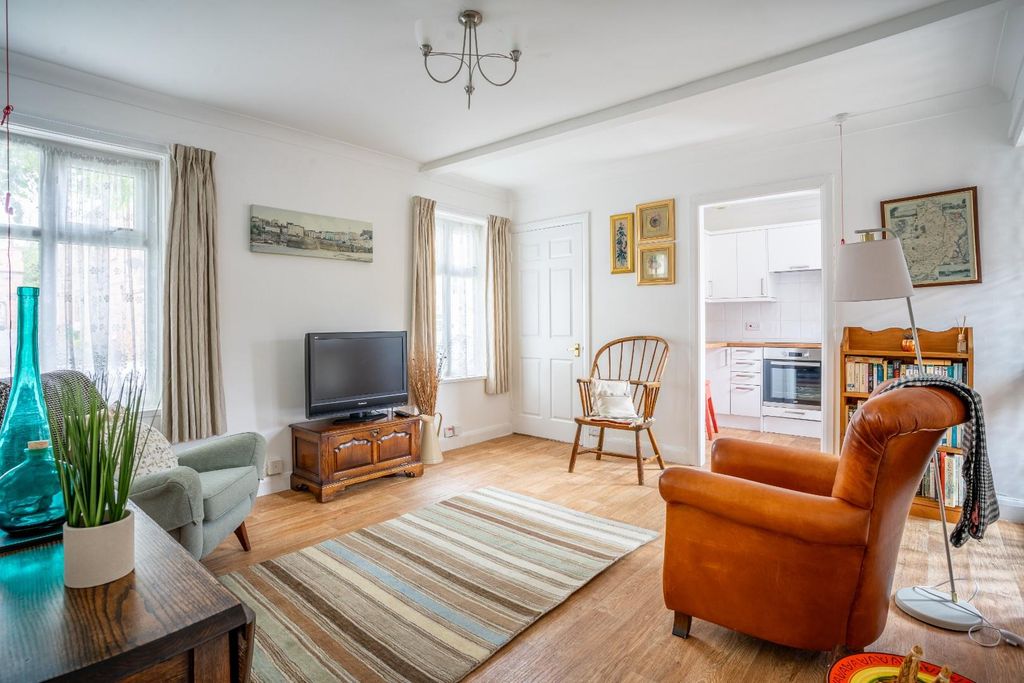 Property photo 2 of 11 CC-4.Jpg