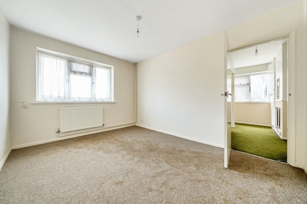 Property photo 3 of 12 Bedroom One (1)