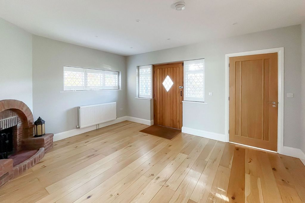 Property photo 3 of 20 Picture No. 06