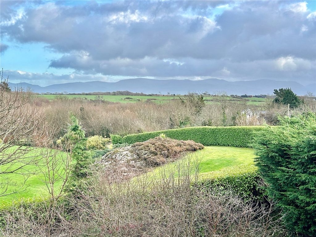 Property photo 2 of 21 Picture No. 05